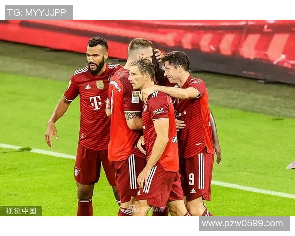 德甲焦点战曼联大胜拜仁帽子戏法引发全场狂欢数据分析揭示比赛亮点