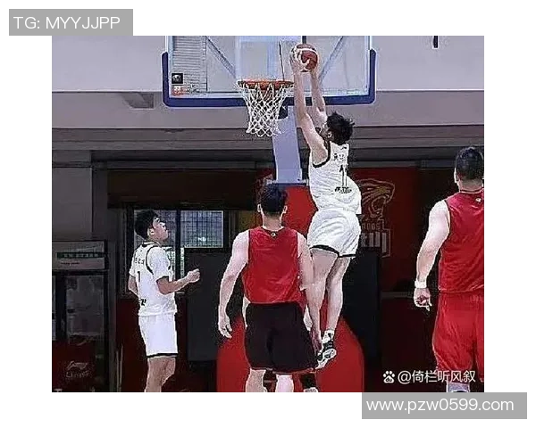 姚明在比赛中砍下41分3篮板的精彩表现引发球迷热议