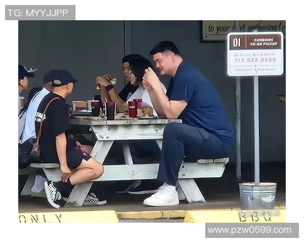 姚明女儿的快乐成长日常生活记录与趣味瞬间分享