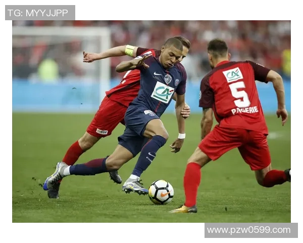 巴黎圣日耳曼友谊赛大胜那不勒斯补时进球点燃全场激情